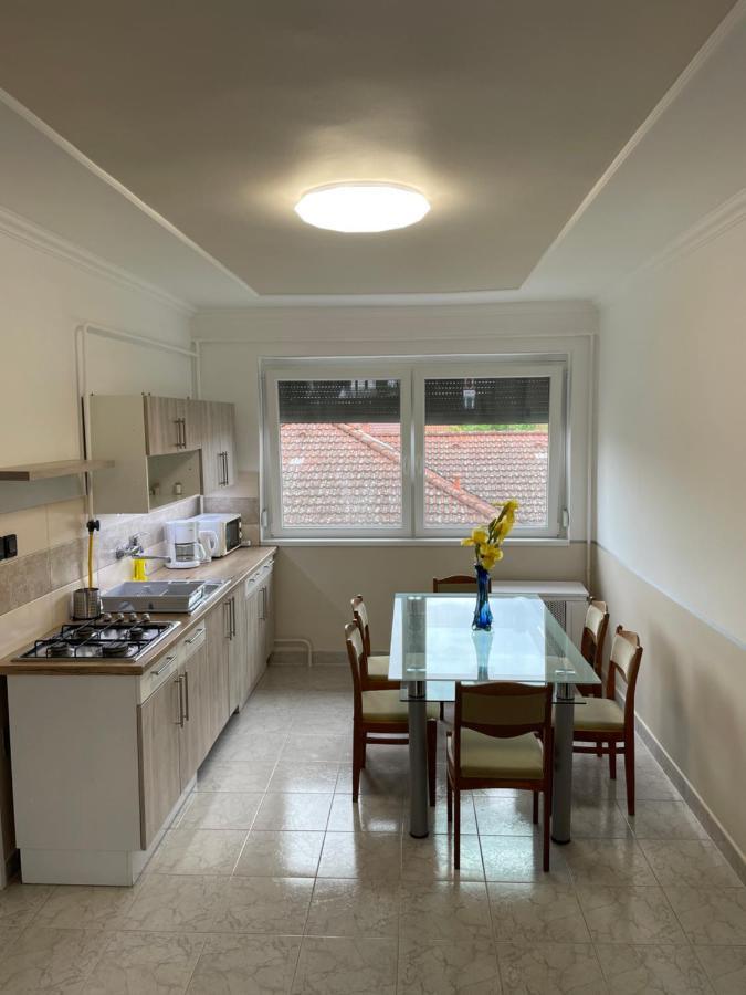Pingvin Cukraszda Apartman Felso Szint Balatonmáriafürdő 外观 照片
