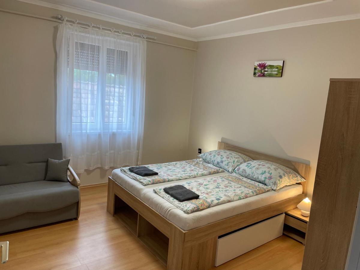 Pingvin Cukraszda Apartman Felso Szint Balatonmáriafürdő 外观 照片