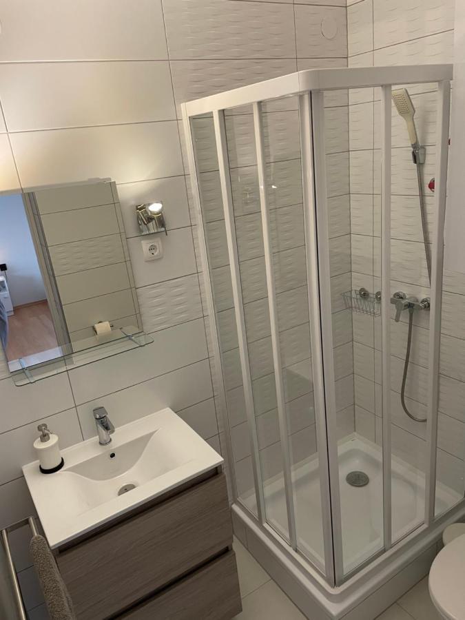 Pingvin Cukraszda Apartman Felso Szint Balatonmáriafürdő 外观 照片