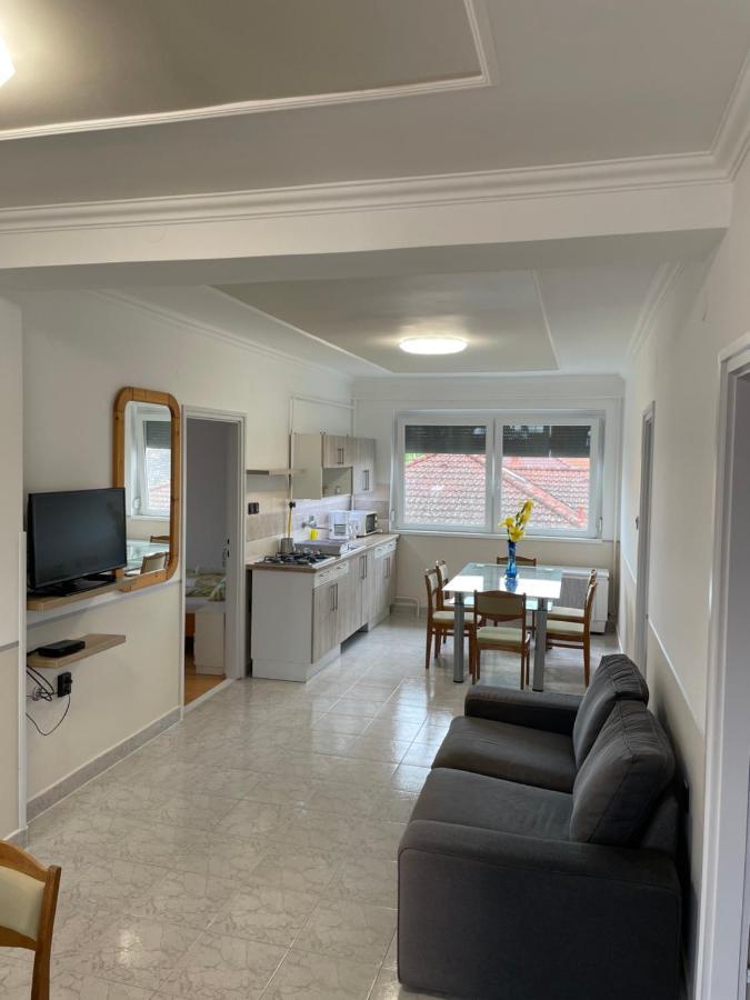 Pingvin Cukraszda Apartman Felso Szint Balatonmáriafürdő 外观 照片