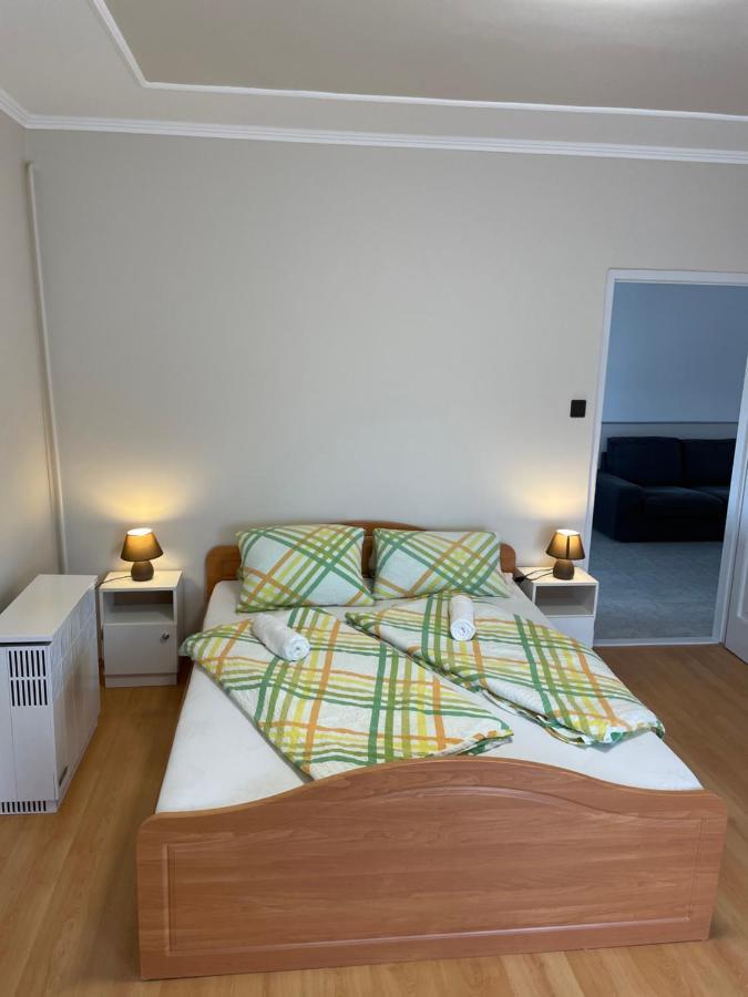 Pingvin Cukraszda Apartman Felso Szint Balatonmáriafürdő 外观 照片