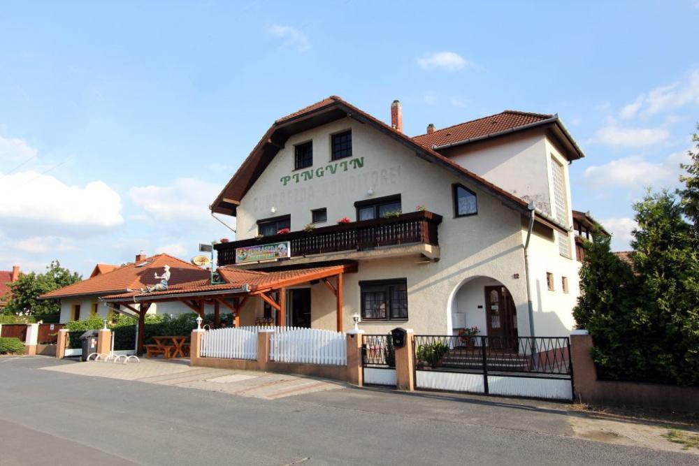 Pingvin Cukraszda Apartman Felso Szint Balatonmáriafürdő 外观 照片